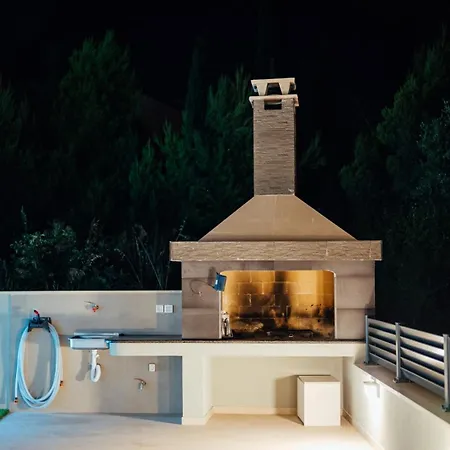 Seaphoria Luxury Modern * トロギール