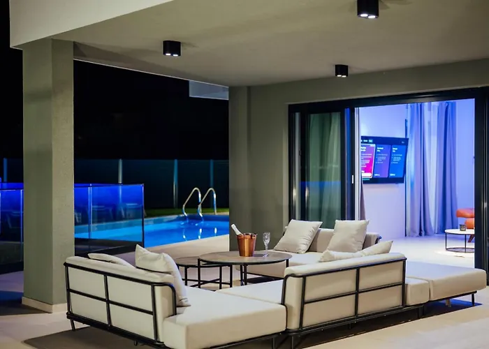 Villa Seaphoria Luxury Modern *