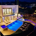 Vila Seaphoria Luxury Modern *