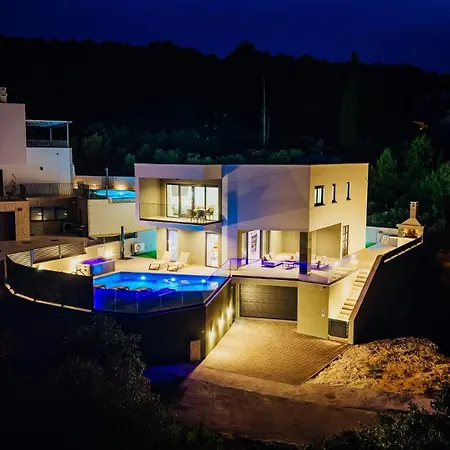 Seaphoria Luxury Modern 빌라 트로기르