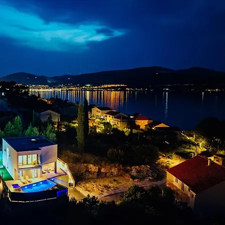 Villa Seaphoria Luxury Modern