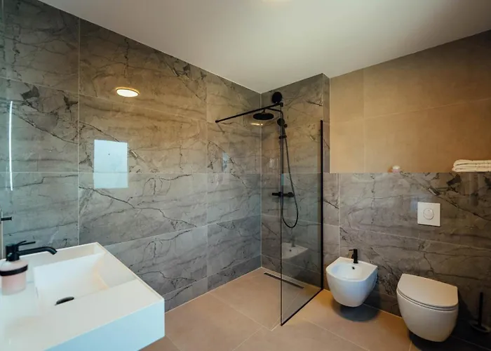 Seaphoria Luxury Modern Villa *